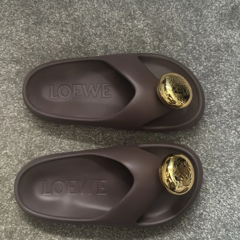 Bubble Slides with Gold Embellishment - Picture 2 of 5